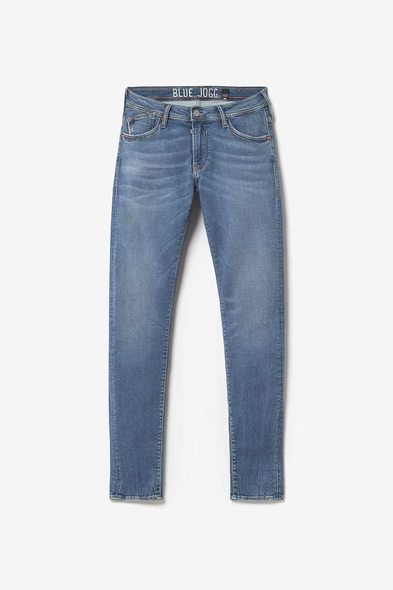The Coolest Tight Fit Jeans to try this Spring | News | The FMD